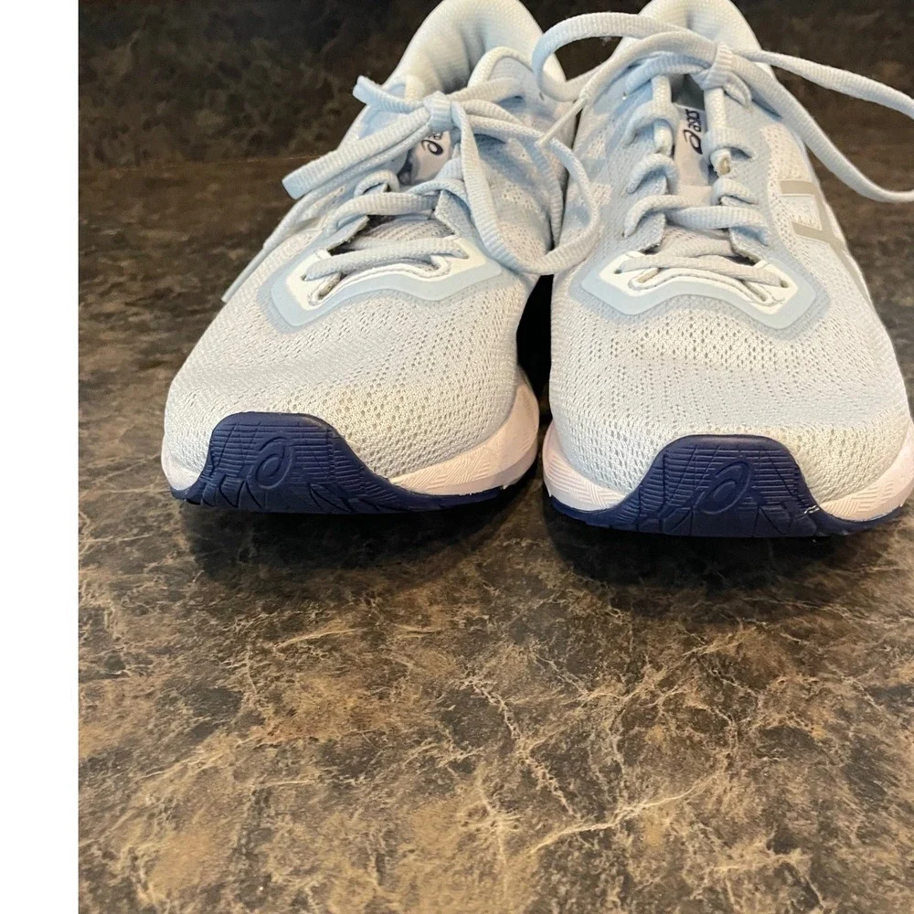 ASICS Womens Size 10 Versablast 2 Soft Sky Blue Silver - Picture 5 of 8